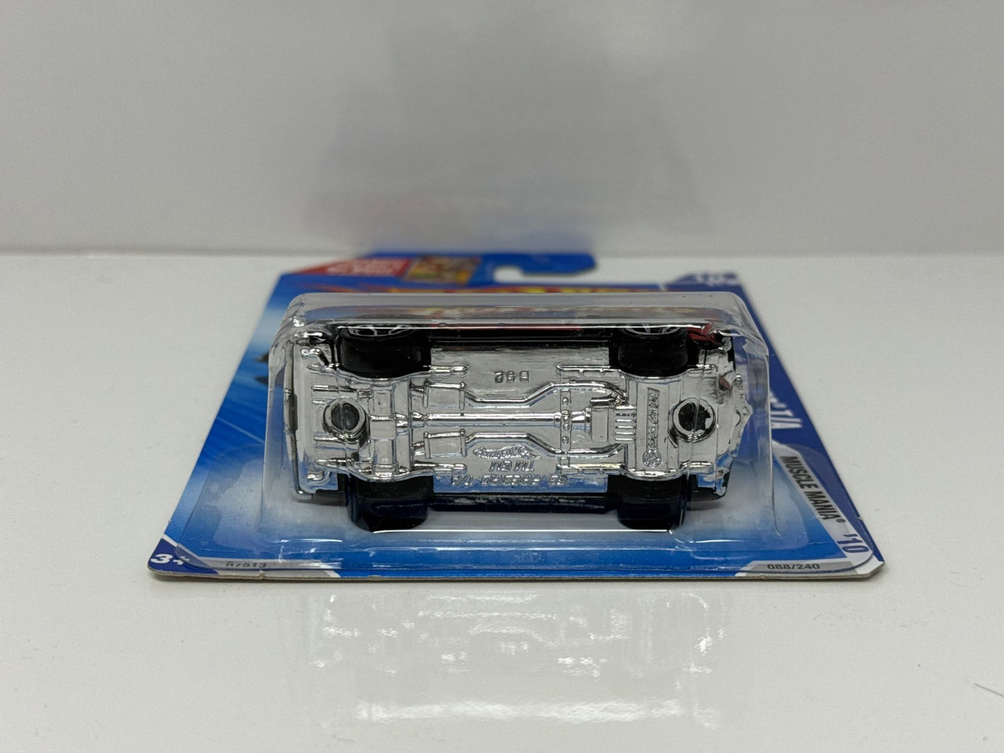 Hot Wheels Muscle Mania 1969 Pontiac Firebird TA 1:64 Diecast Factory Sealed