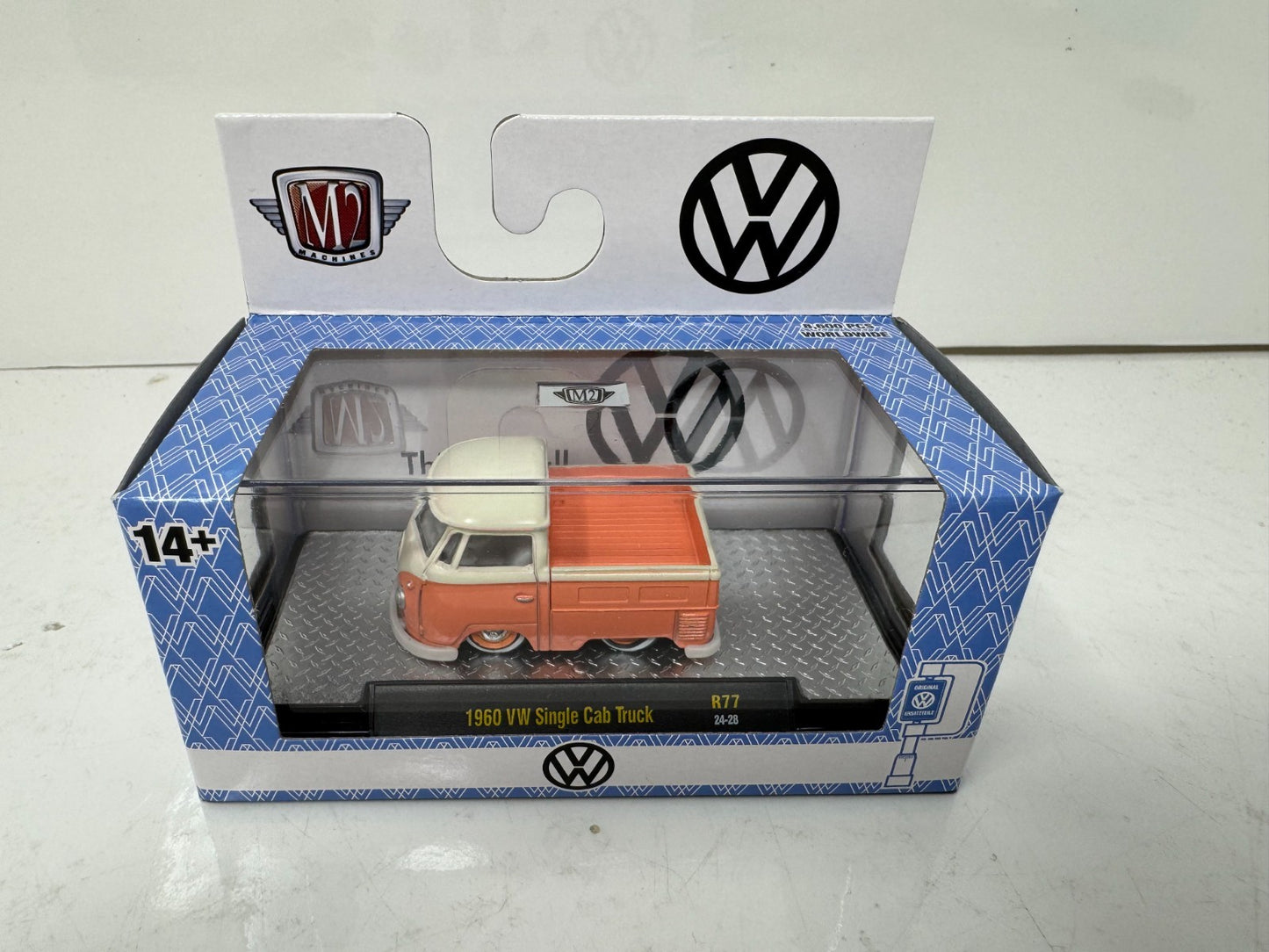 M2 Machines 1960 Volkswagen VW Single Cab Truck 1:64 Diecast