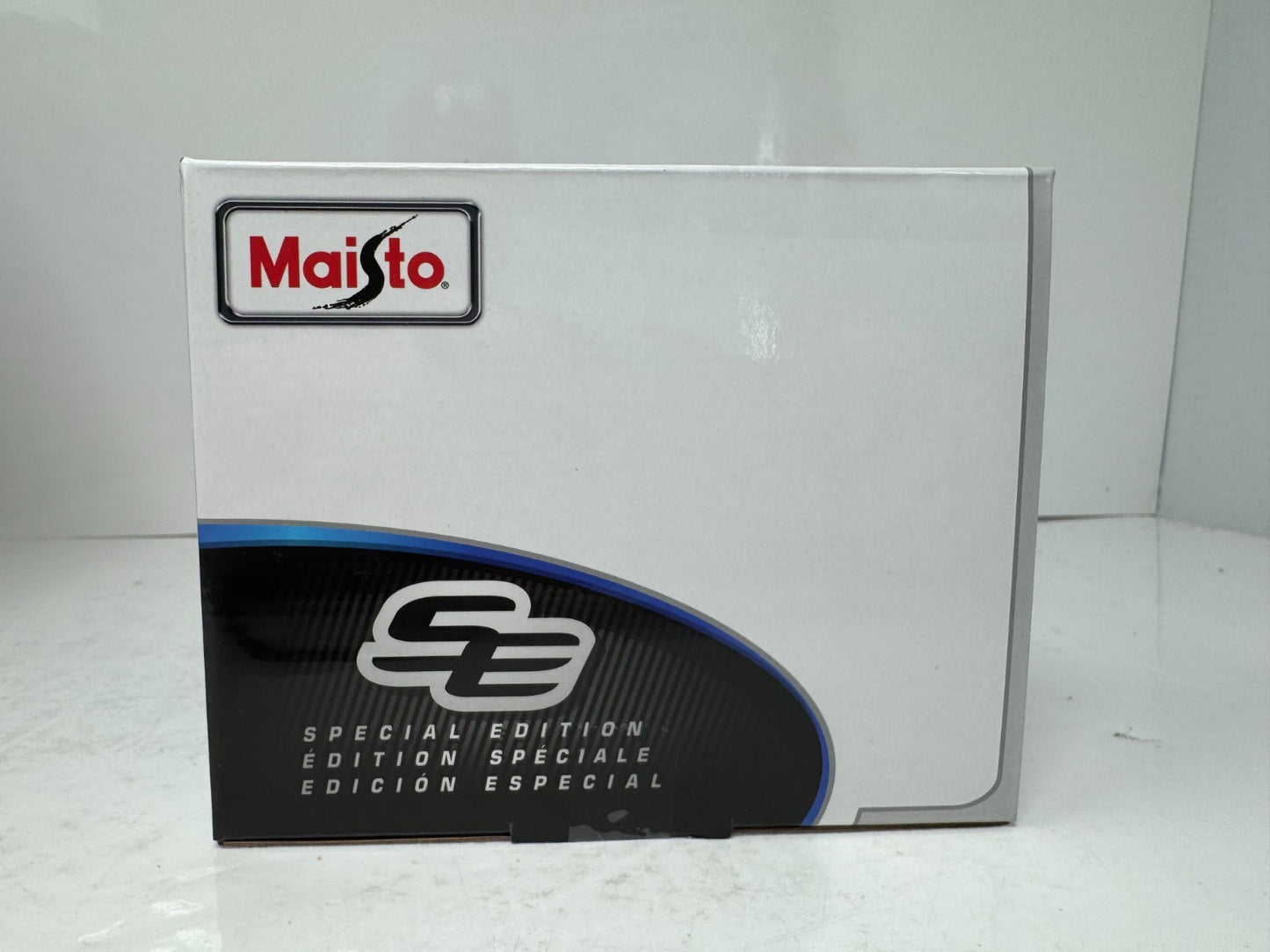 Maisto 1971 Chevrolet Chevelle SS 454 Sport Coupe Special Edition 1:18 Diecast