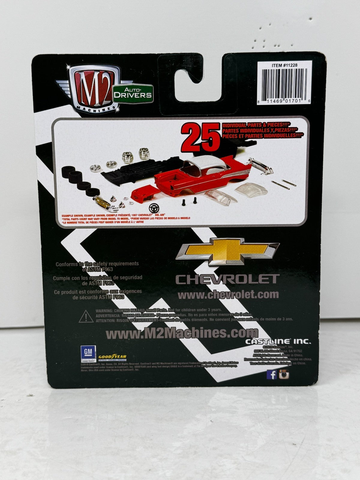 M2 Machines 1957 Chevrolet Bel Air Black Chevy Performance 1:64 Diecast