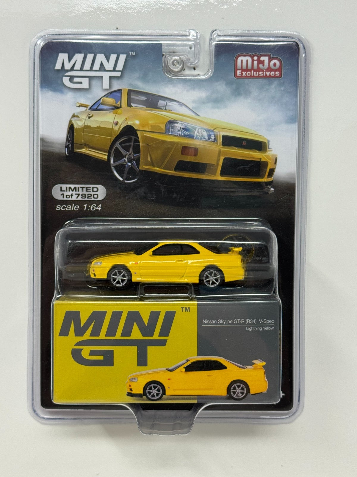 Mini GT Nissan Skyline GT-R (R34) V-Spec Lightning Yellow 1:64 Diecast