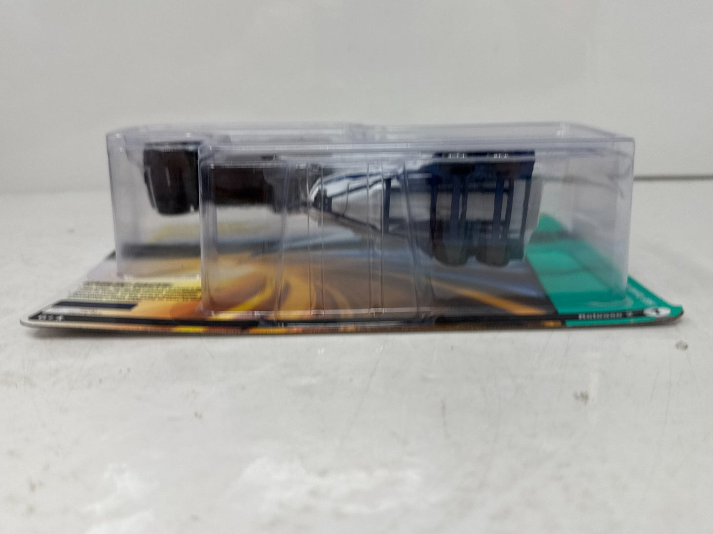 Johnny Lightning Tow & Go 1985 Toyota SR5 Pickup w/ Boat & Trailer 1:64 Diecast