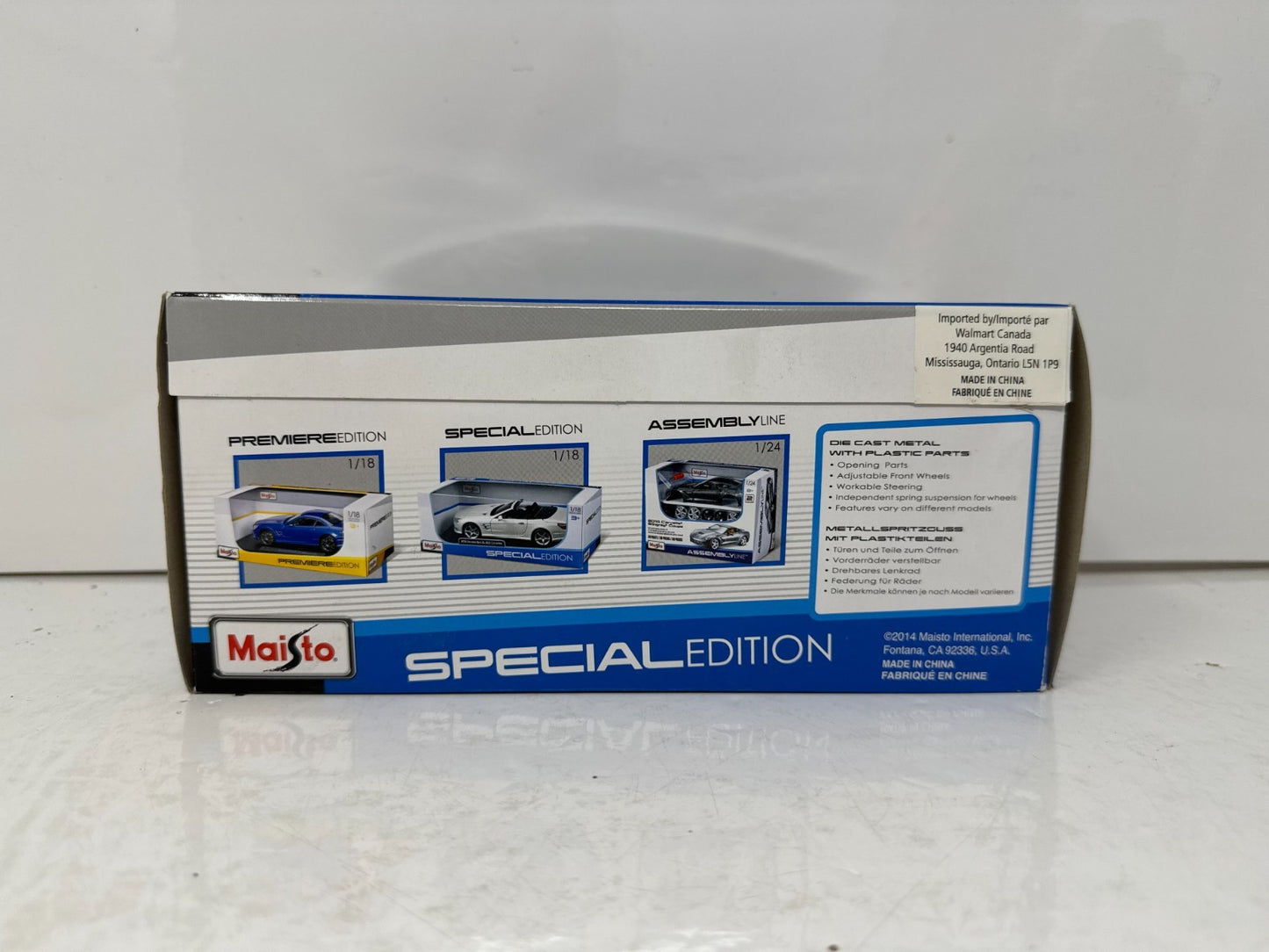 Maisto 2014 Chevrolet Corvette Stingray Special Edition 1:24 Diecast