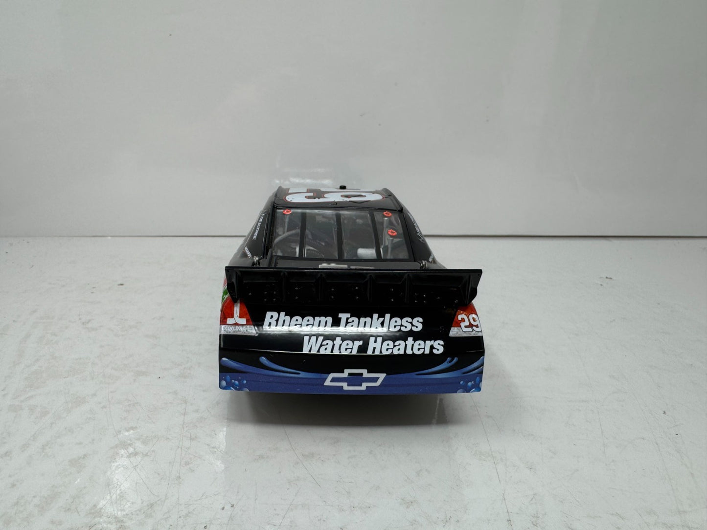 Lionel Racing Nascar #29 Kevin Harvick Rheem 2011 Chevy Impala 1:24 Diecast