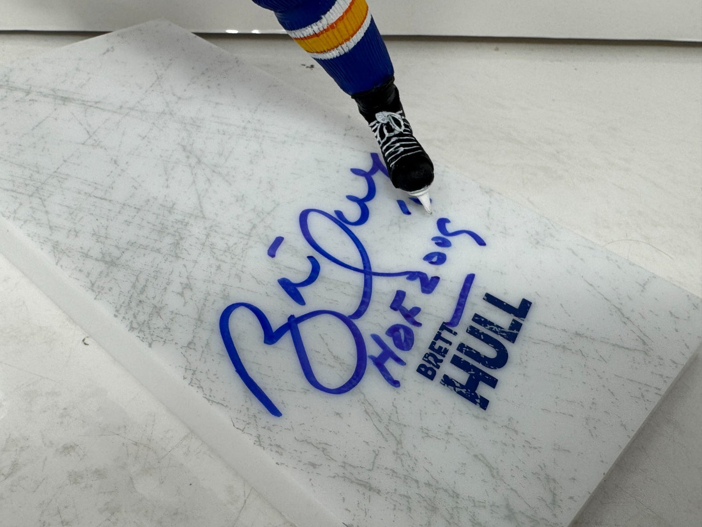 McFarlane NHL Brett Hull St. Louis Blues Figure Auto Signed