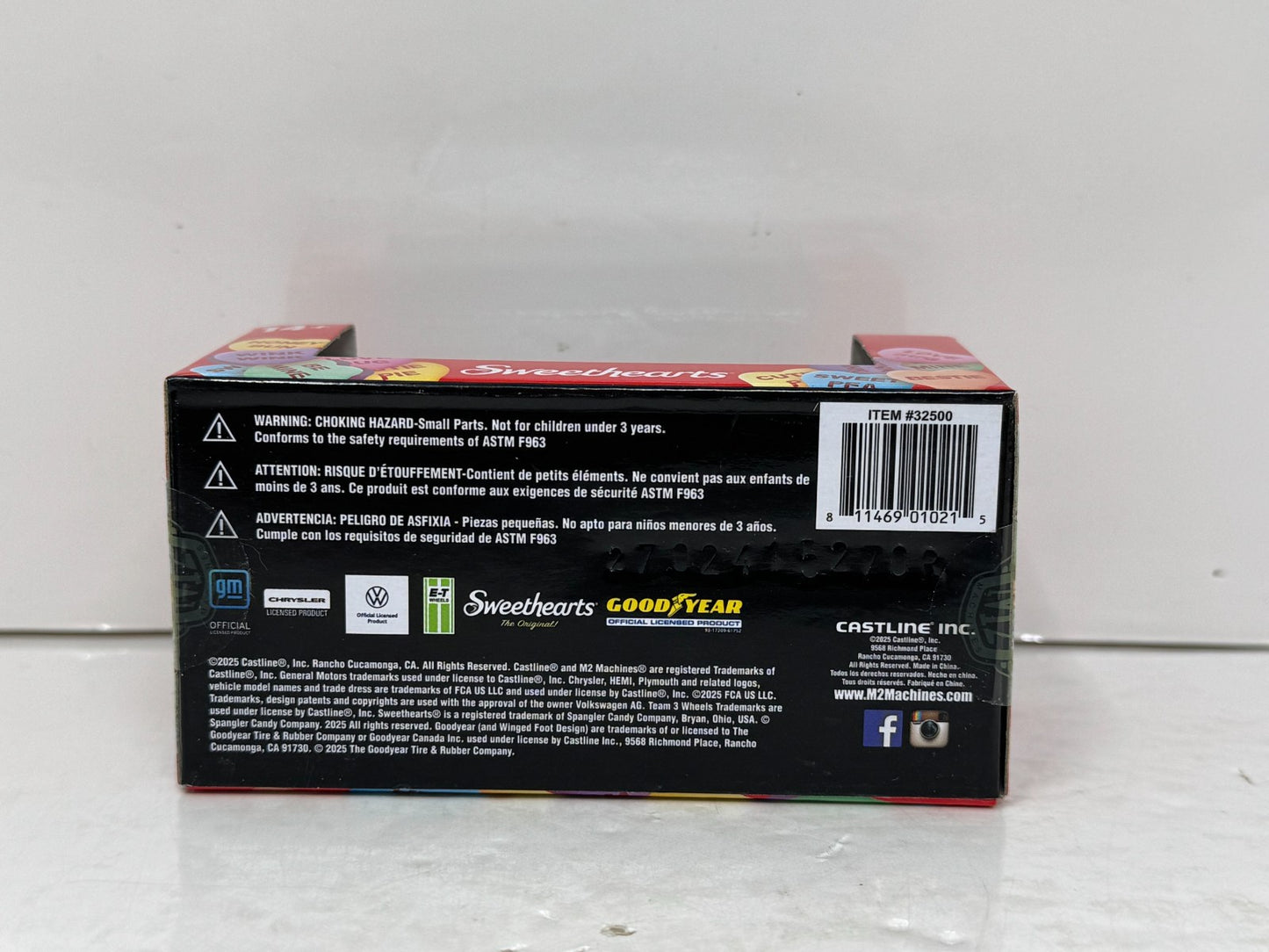 M2 Machines Sweethearts 1973 Chevrolet Cheyenne Super 10 1:64 Diecast