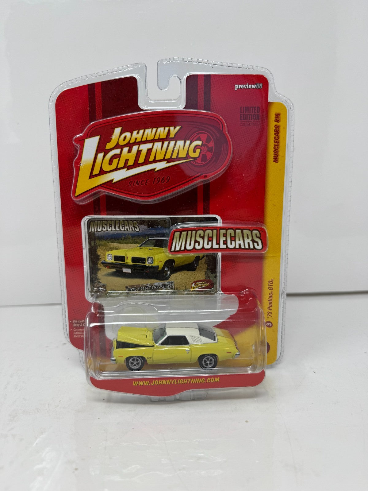 Johnny Lightning Musclecars 1973 Pontiac GTO 1:64 Diecast
