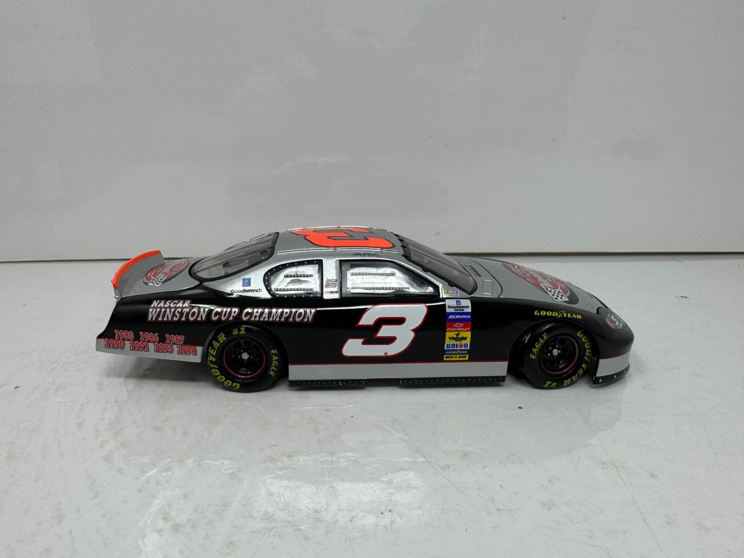 Action Nascar #3 Dale Earnhardt Sr The Victory Lap 7x Champion 2003 1:24 Diecast