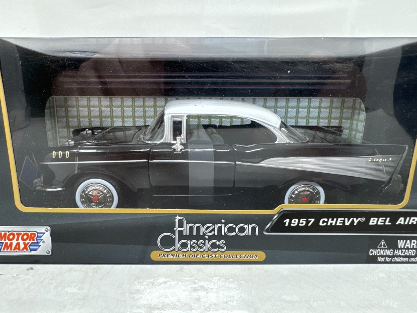 Motormax American Classics 1957 Chevy Bel Air 1:24 Diecast