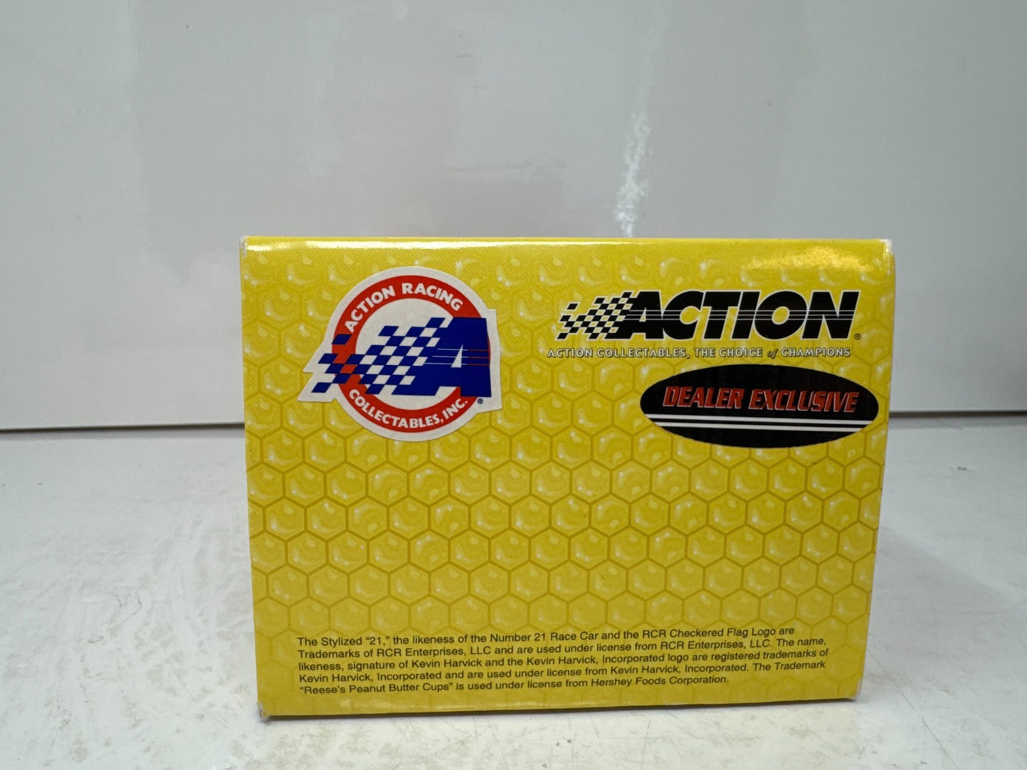 Action Nascar #21 Kevin Harvick Reese's Dealer Exclusive 2003 Chevy 1:24 Diecast