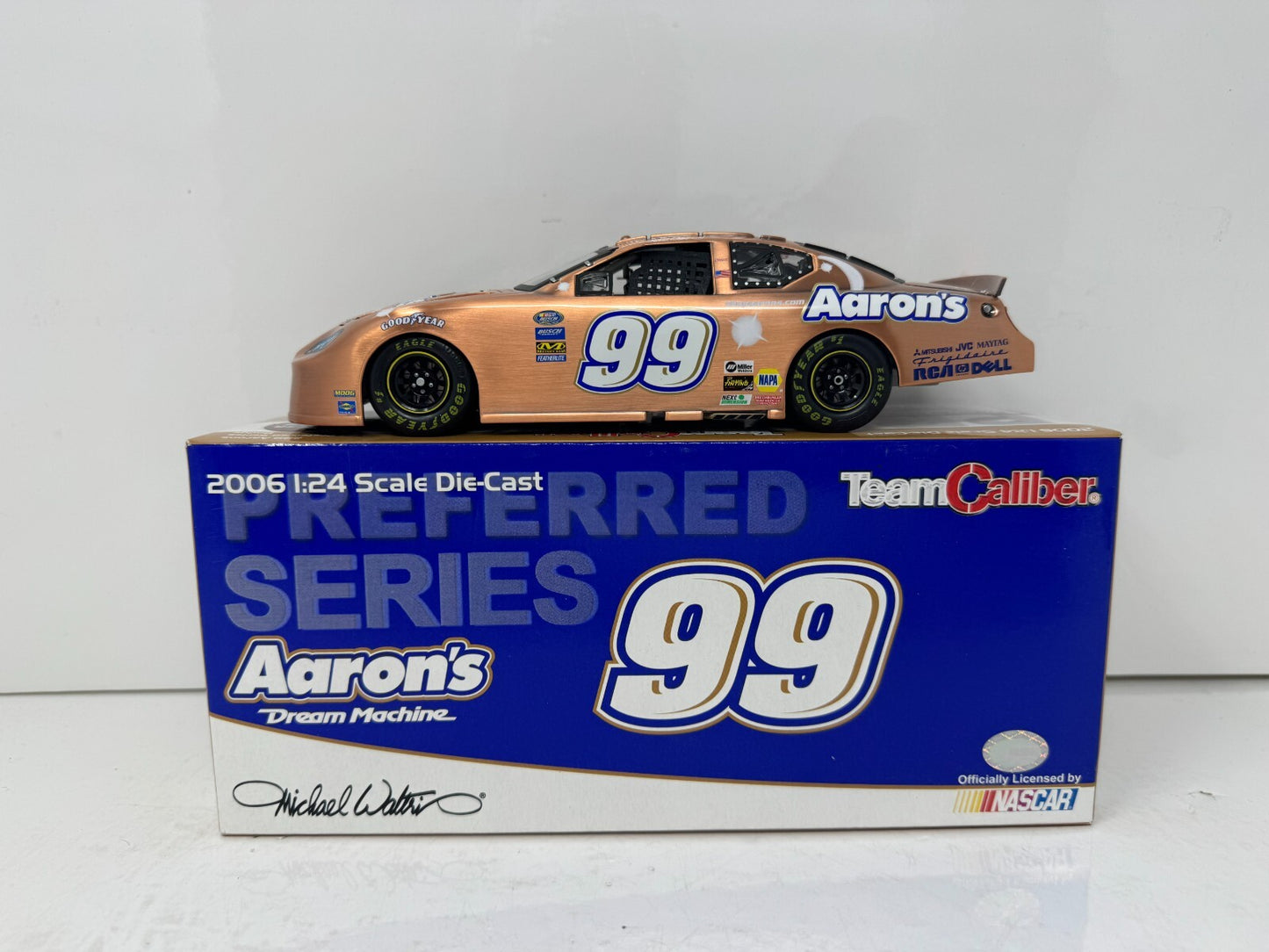 Team Caliber Preferred Nascar #99 Michael Waltrip Aaron's Copper 2006 1:24 Diecast