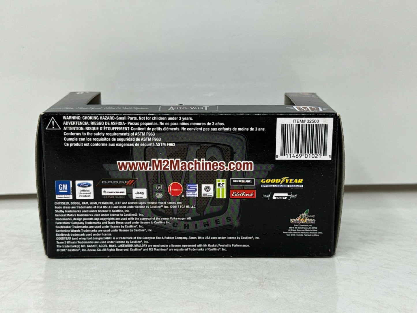 M2 Machines 1970 Chevrolet El Camino Auto-Vault Flames 1:64 Diecast