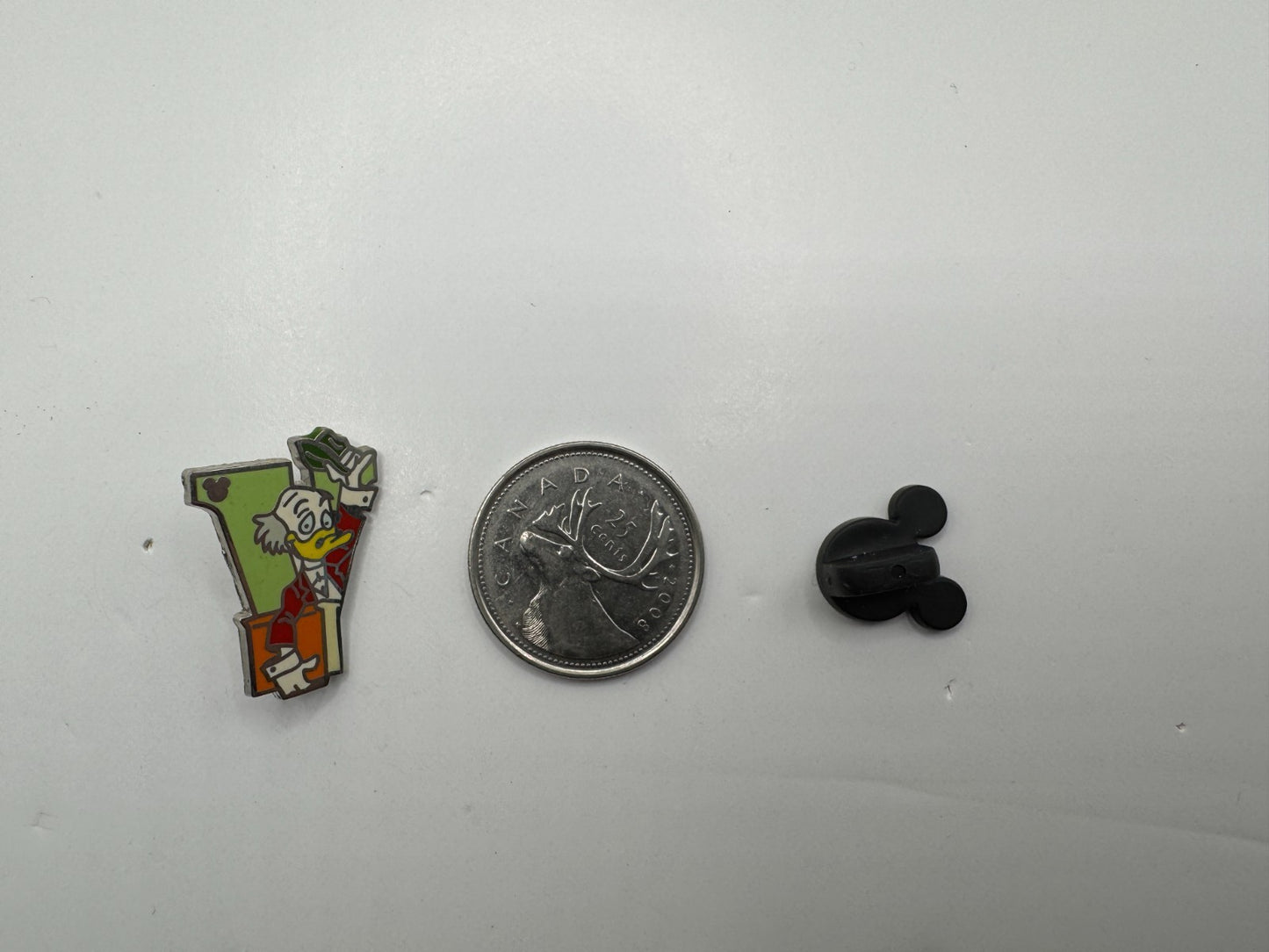 DLR Disney V for Ludwig Von Drake Alphabet Hidden Mickey Trading Pin DC2S10