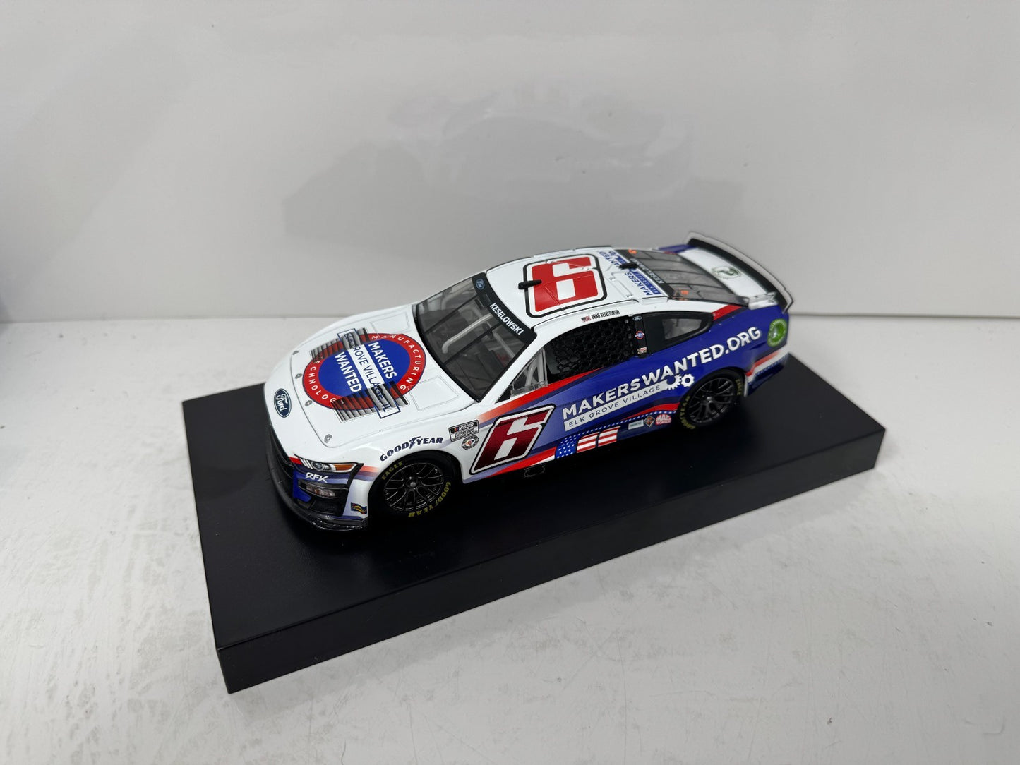 Lionel Racing Nascar #6 Brad Keselowski Elk Grove Village Ford Mustang 1:24 Diecast