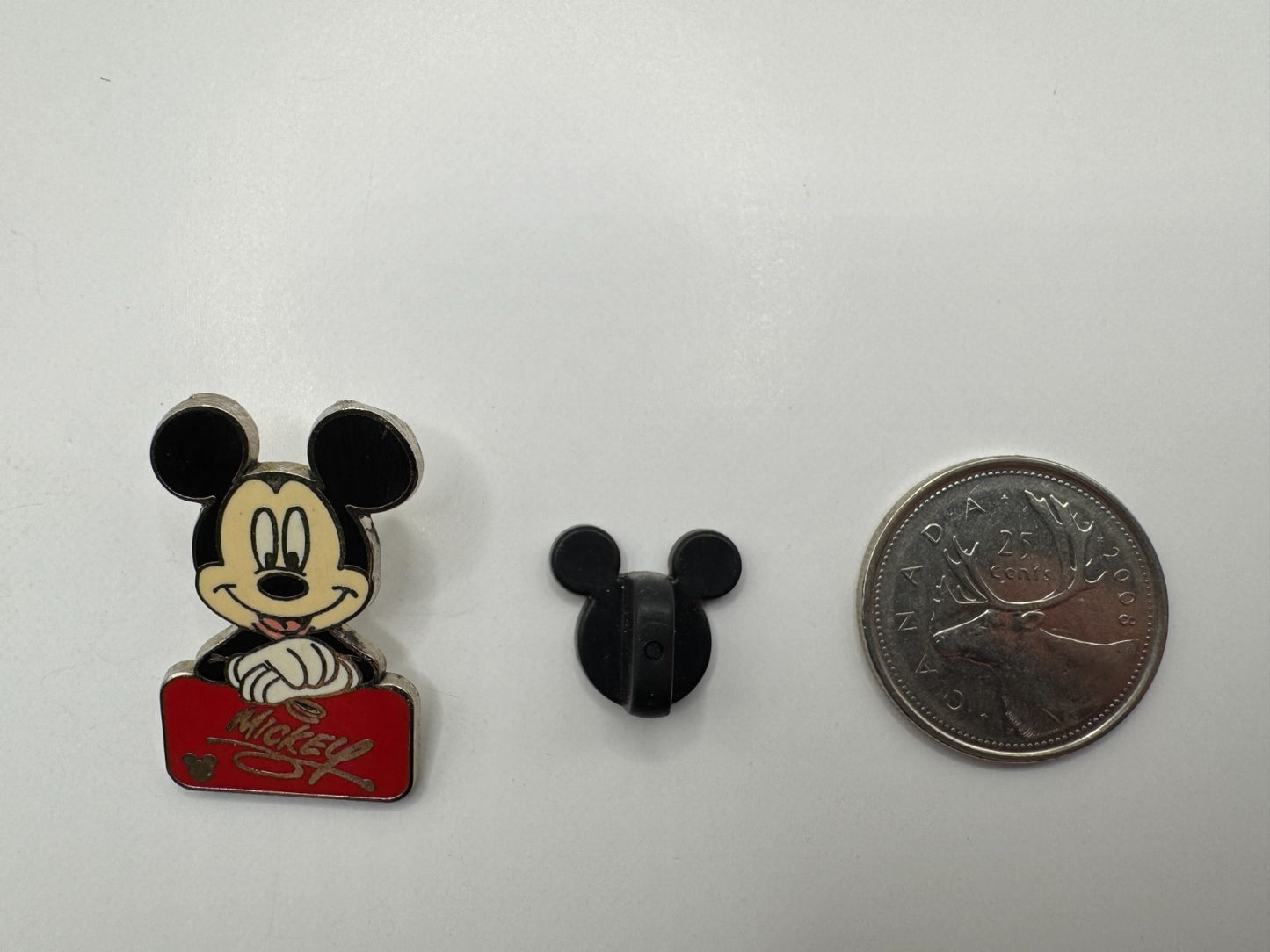 WDW Disney Mickey Mouse Autograph Red Cast Lanyard Series Trading Pin DC2S1