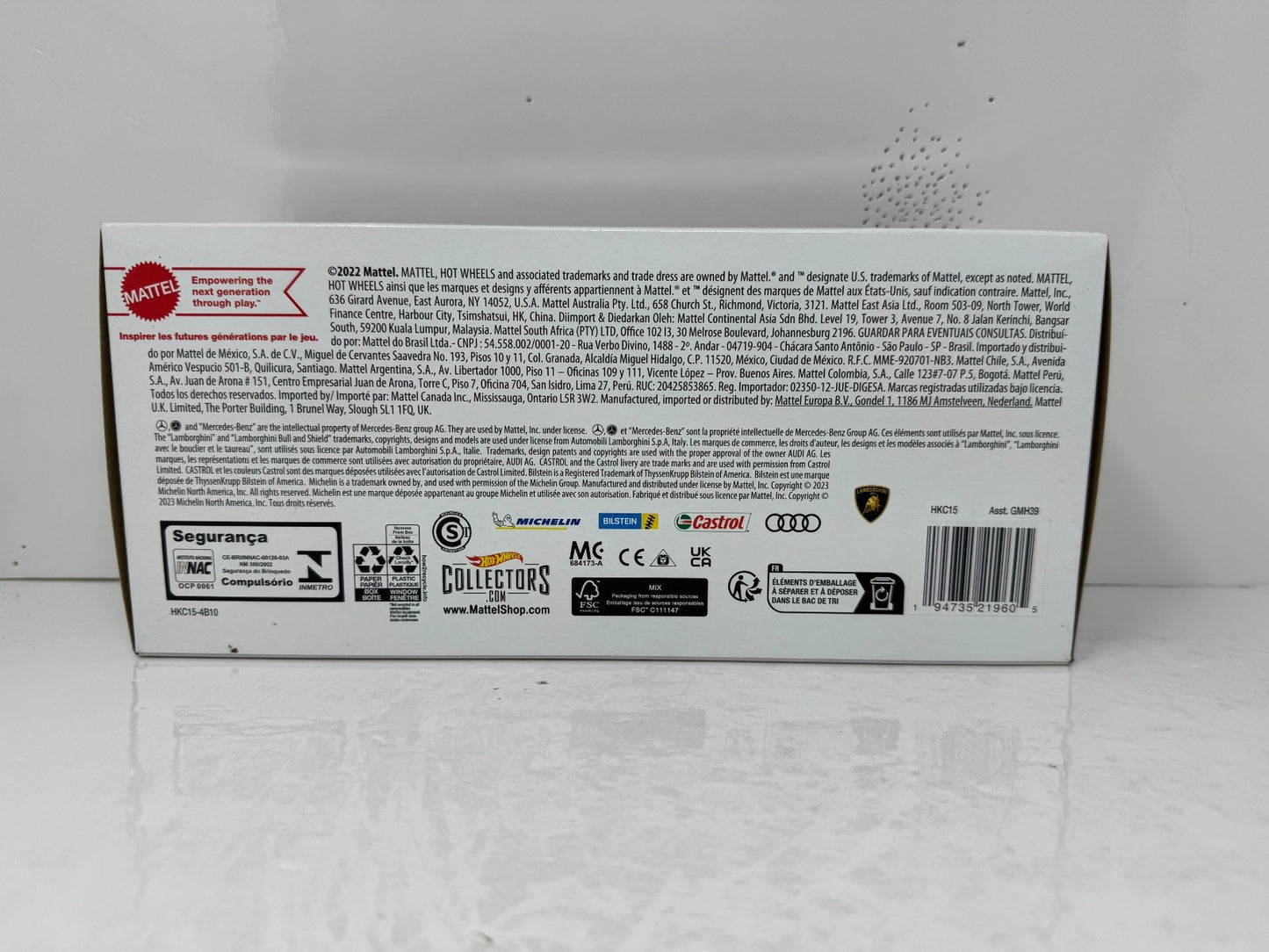 Hot Wheels Premium Track Day 4-Pack Collector Diorama Set 1:64 Diecast