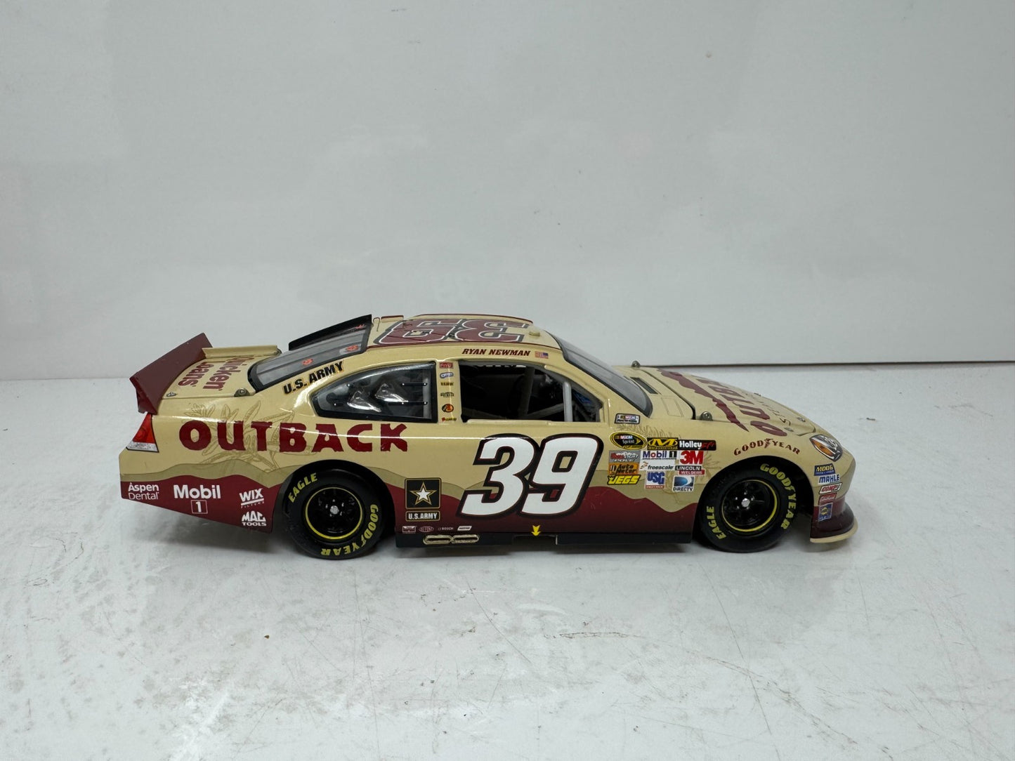 Lionel Nascar #39 Ryan Newman Outback Steakhouse 2012 Chevy Impala 1:24 Diecast