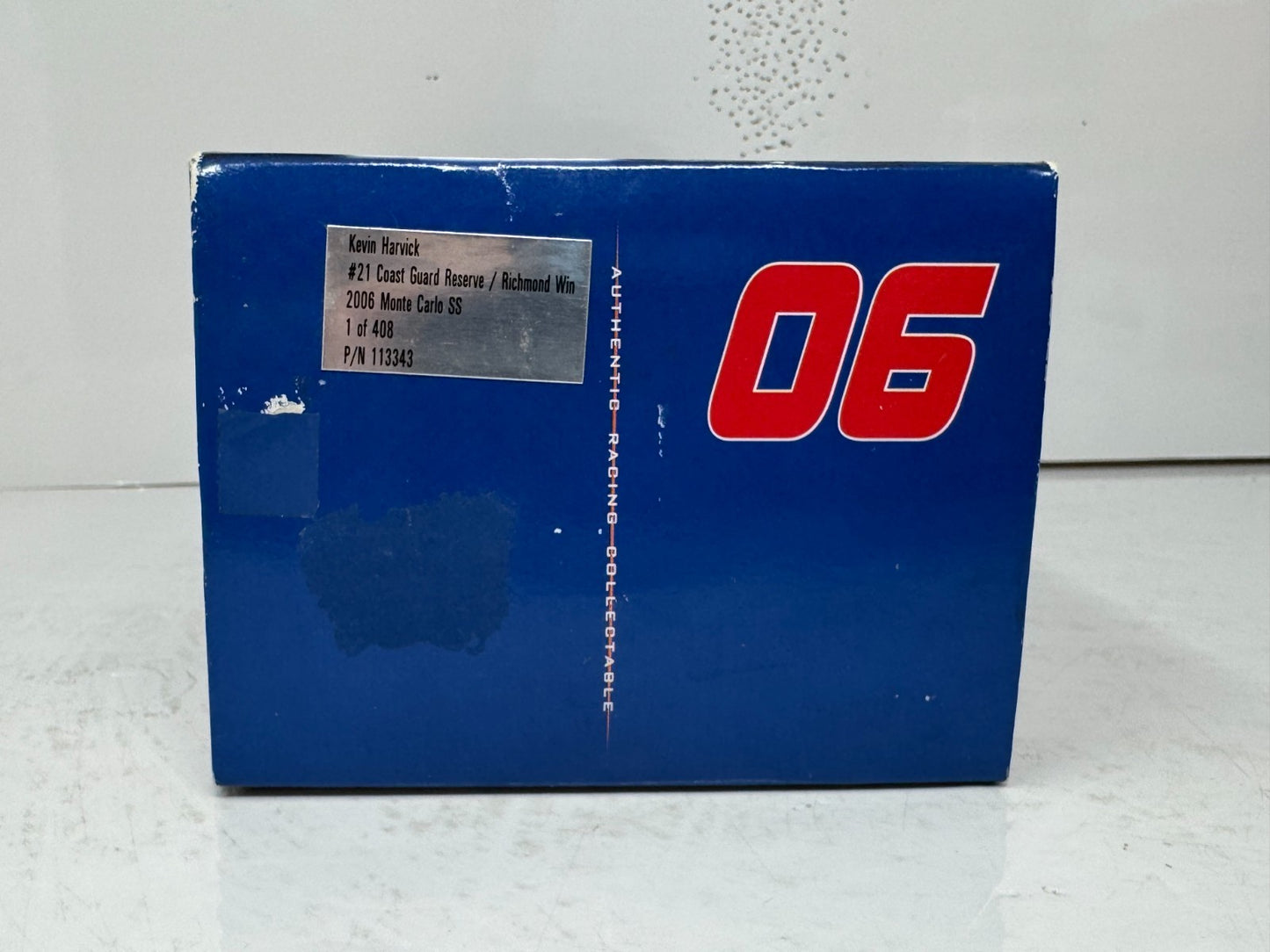 Motorsports Authentics Nascar #21 Kevin Harvick Richmond Win DEALER 1:24 Diecast