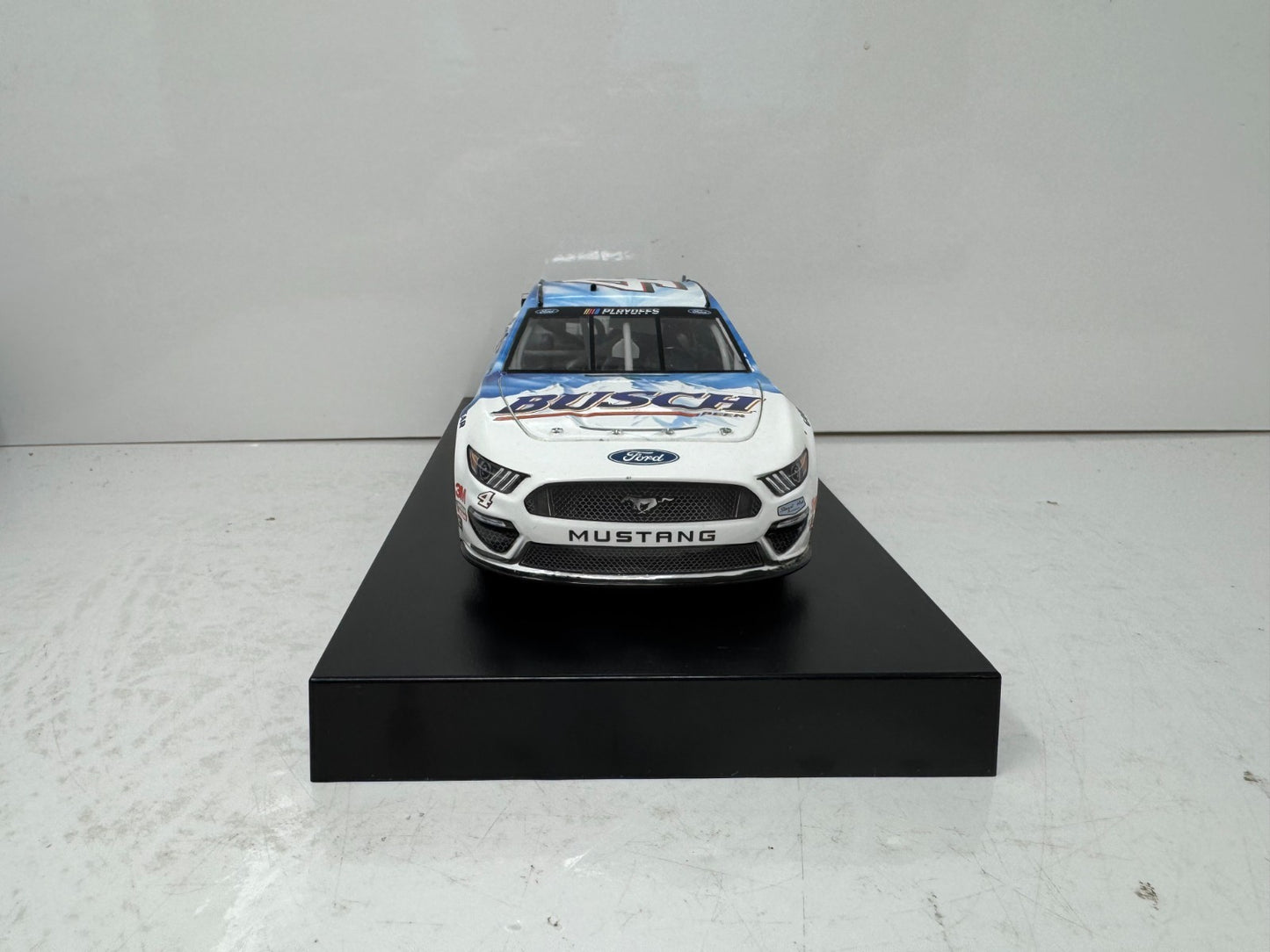 Lionel Racing Nascar #4 Kevin Harvick Busch Beer Darlington Ford Mustang 1:24 Diecast