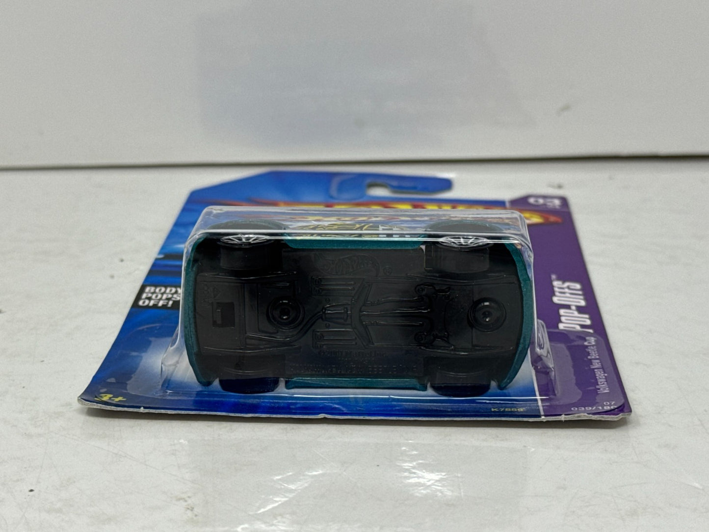 Hot Wheels Pop-Offs Volkswagen New Beetle Cup 1:64 Diecast Silver Rims