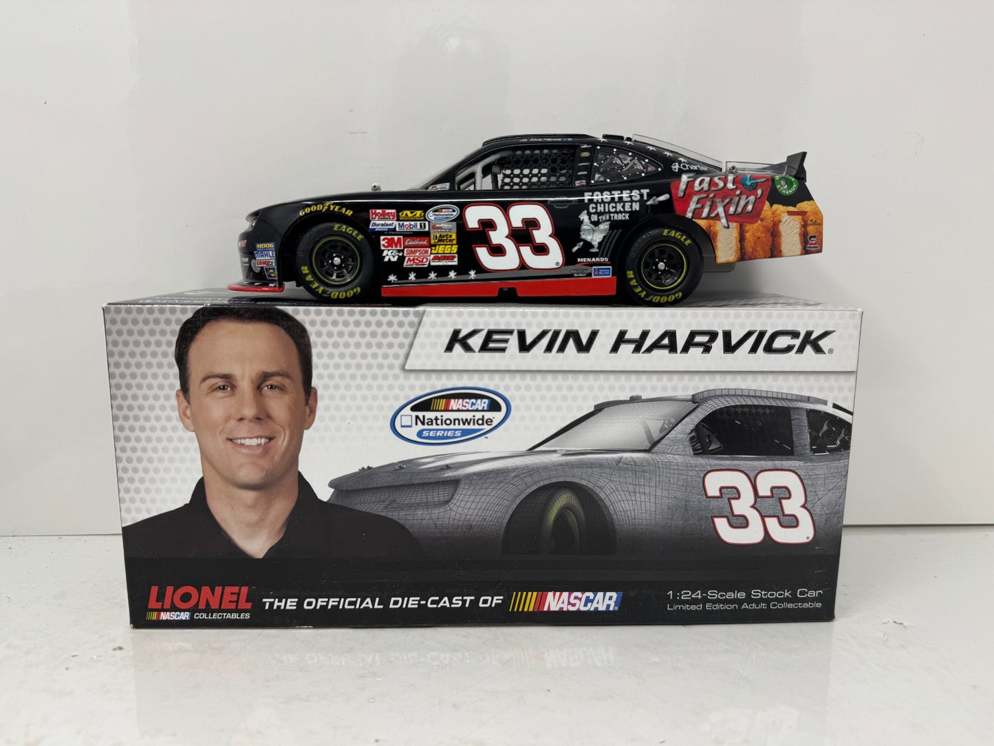 Lionel Racing Nascar #33 Kevin Harvick Fast Fixin 2013 Chevy Camaro 1:24 Diecast