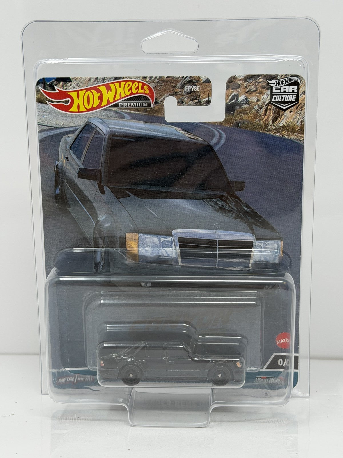 Hot Wheels Premium Canyon Warriors Mercedes-Benz 500 E CHASE 0/5 1:64 Diecast