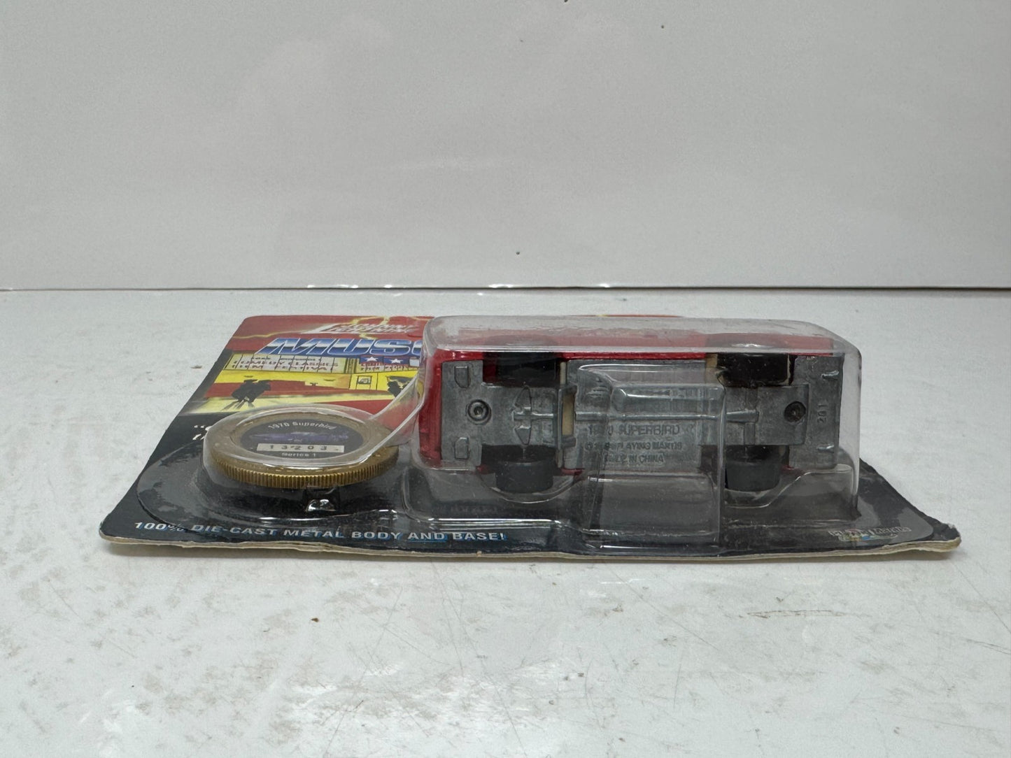 Johnny Lightning Muscle Cars U.S.A 1970 Plymouth Superbird 1:64 Diecast