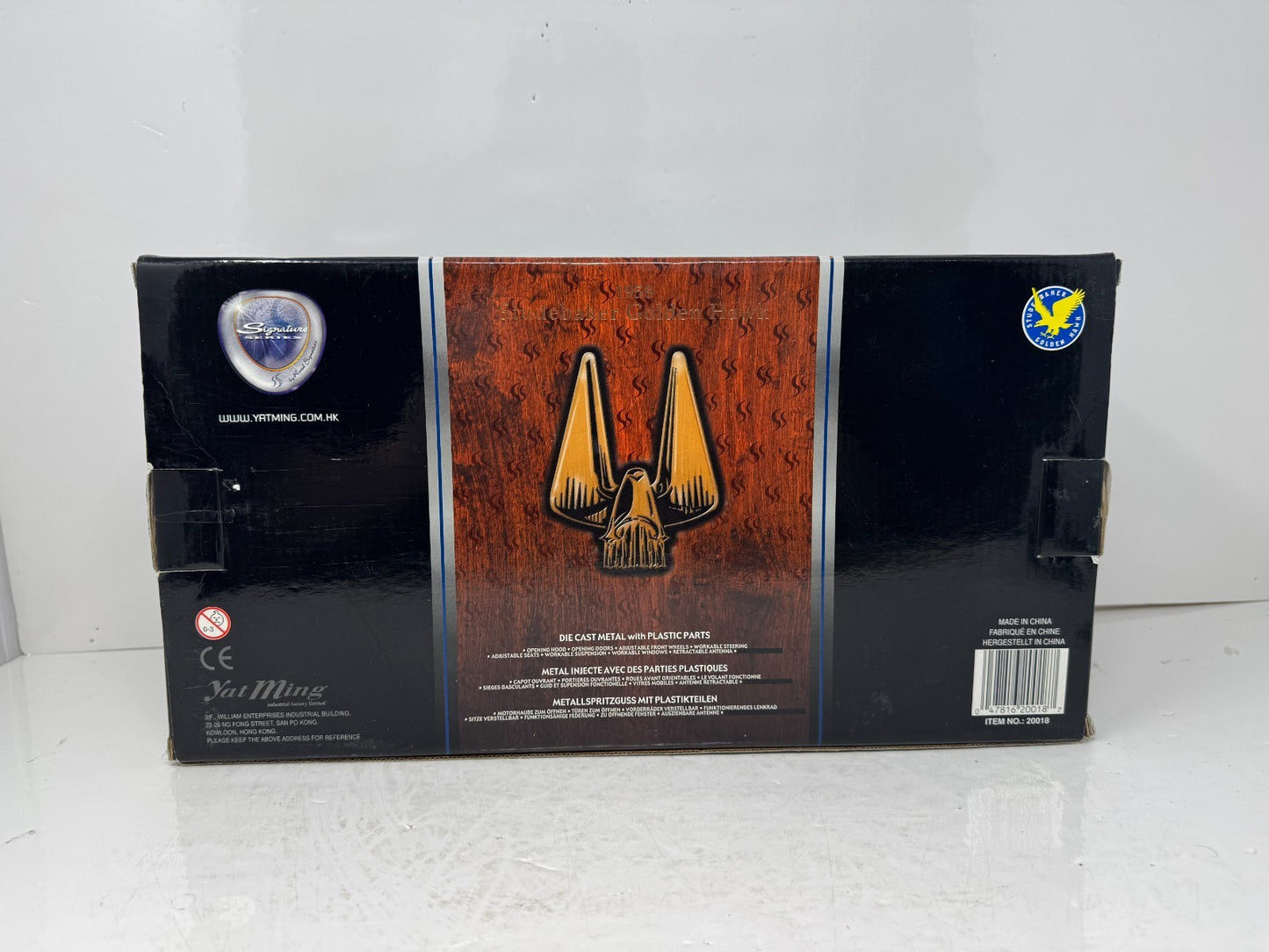 Yat Ming Road Signature 1958 Studebaker Golden Hawk 1:18 Diecast Coin Edition