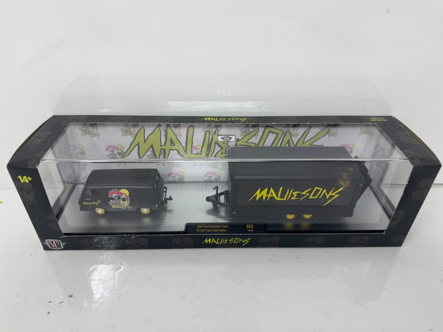 M2 Machines Auto Haulers 1964 Ford Econoline & 1932 Tudor Sedan 1:64 Diecast
