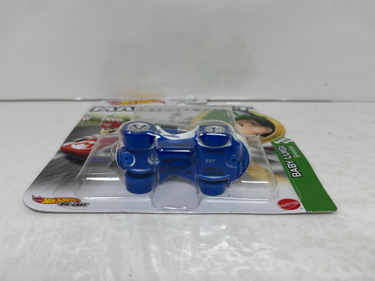 Hot Wheels Mario Kart Baby Luigi Sneeker 1:64 Diecast