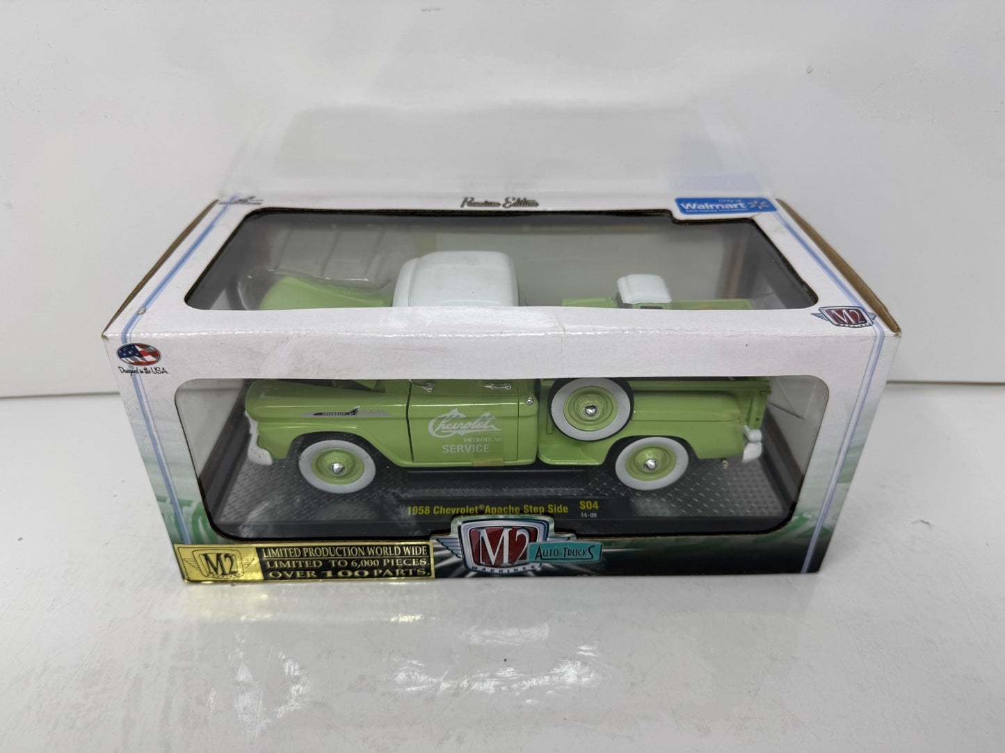 M2 Machines Auto Trucks 1958 Chevrolet Apache Step Side Limited 1:24 Diecast