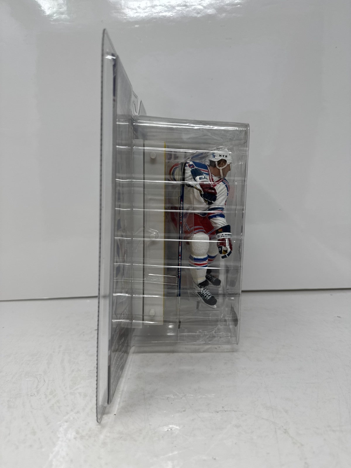 McFarlane NHL Wayne Gretzky New York Rangers Legends Series 3 Figure