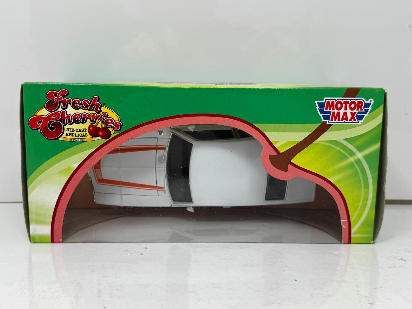 Motormax Fresh Cherries 1974 Ford Maverick Grabber 1:24 Diecast