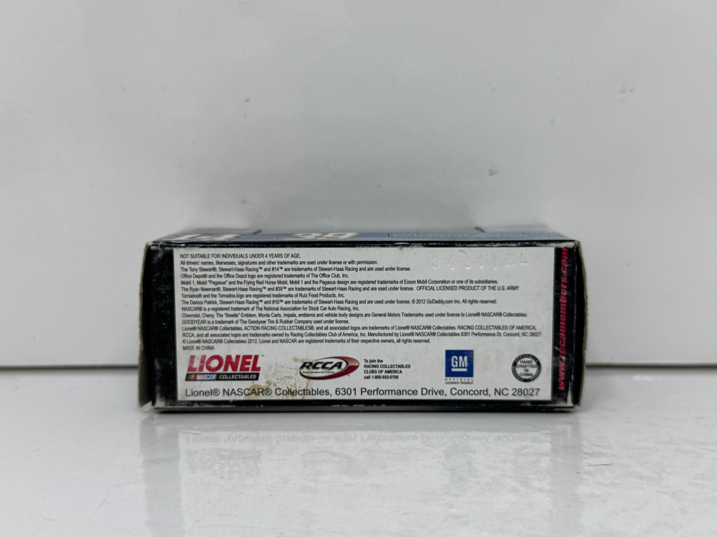 Lionel NASCAR #39 Ryan Newman US Army 2012 Chevy Impala 1:64 Diecast