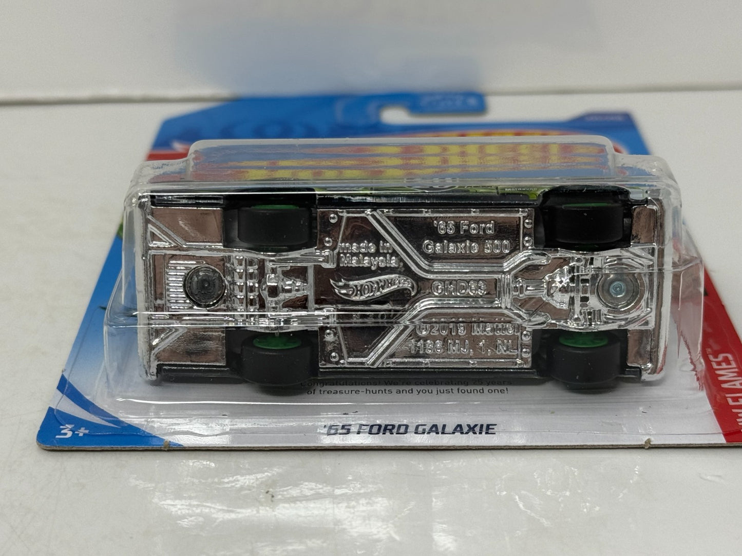Hot Wheels Super Treasure Hunt 1965 Ford Galaxie 1:64 Diecast