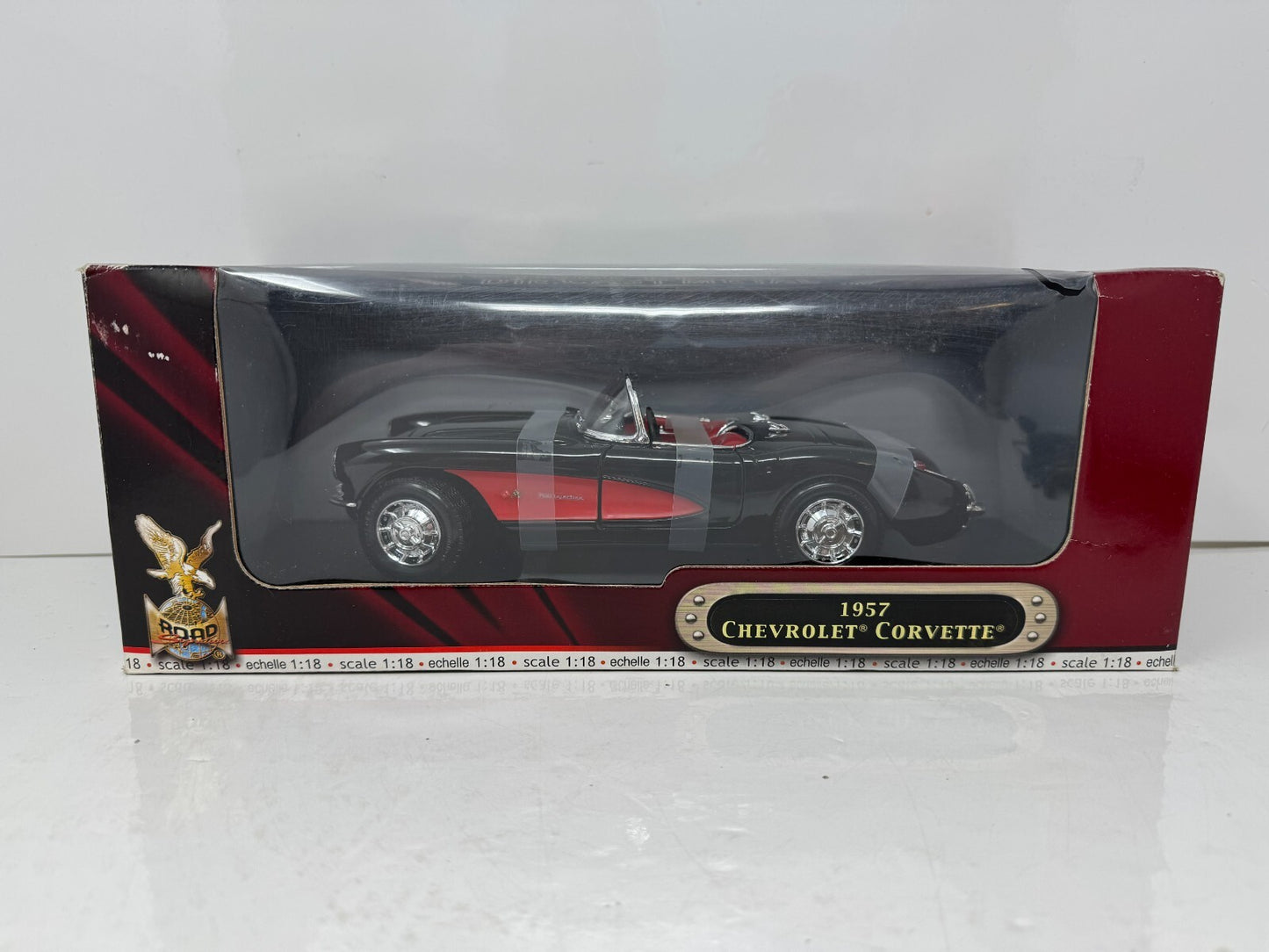 Yat Ming Road Signature 1957 Chevrolet Corvette 1:18 Diecast