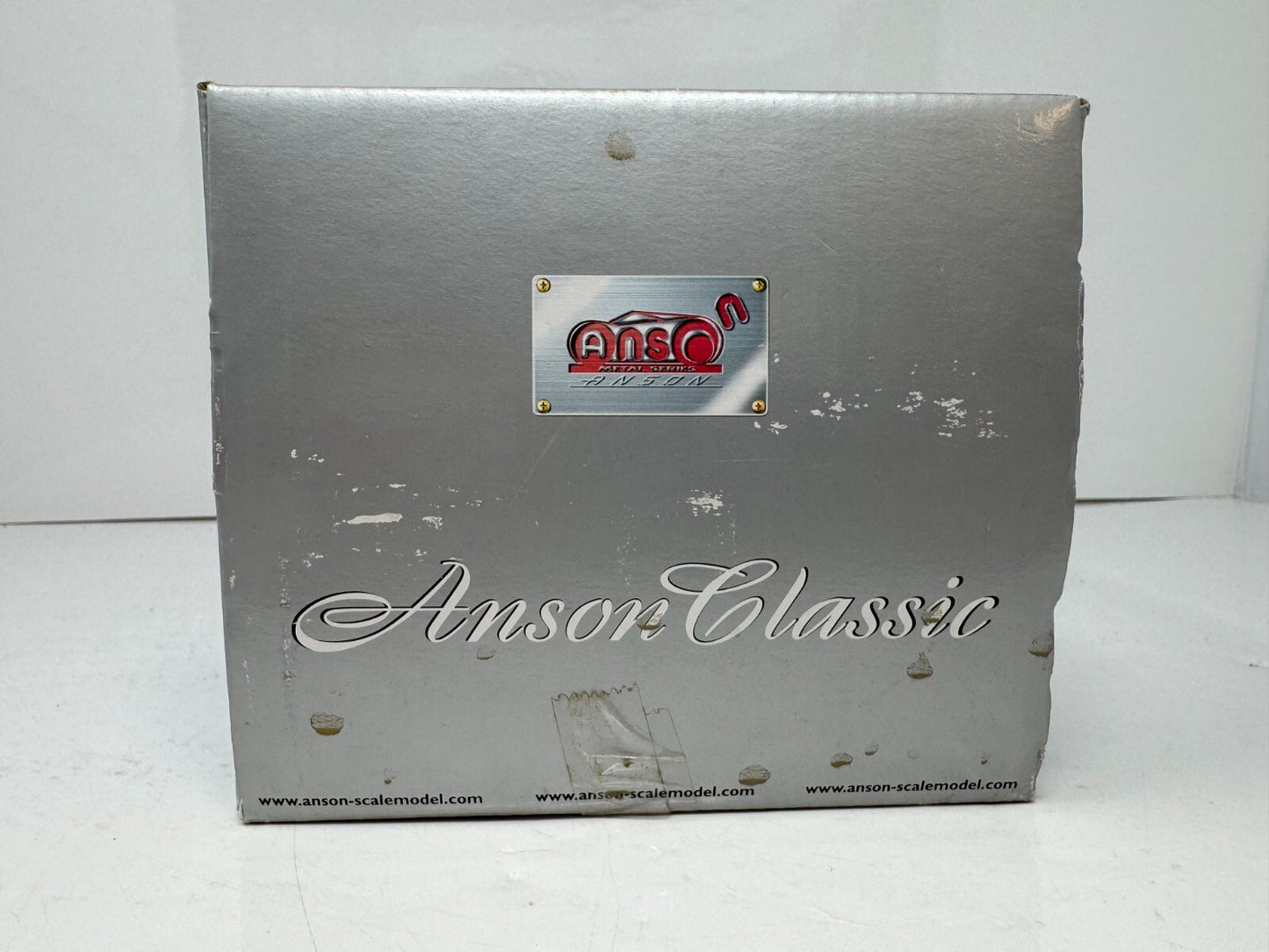 Anson Classic 1957 Studebaker Golden Hawk 1:18 Diecast
