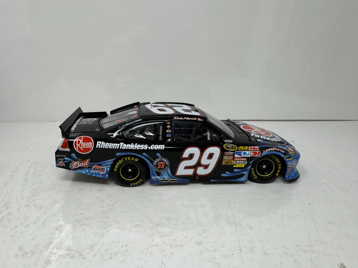 Lionel Racing Nascar #29 Kevin Harvick Rheem 2011 Chevy Impala 1:24 Diecast