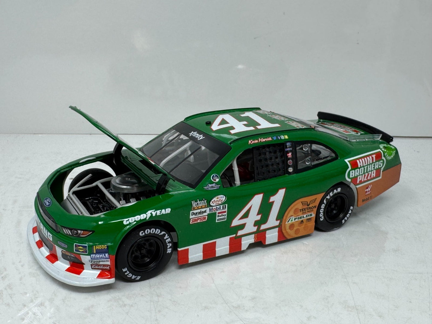 Lionel Racing Nascar #41 Kevin Harvick Hunt Brothers Pizza Throwback 1:24 Diecast