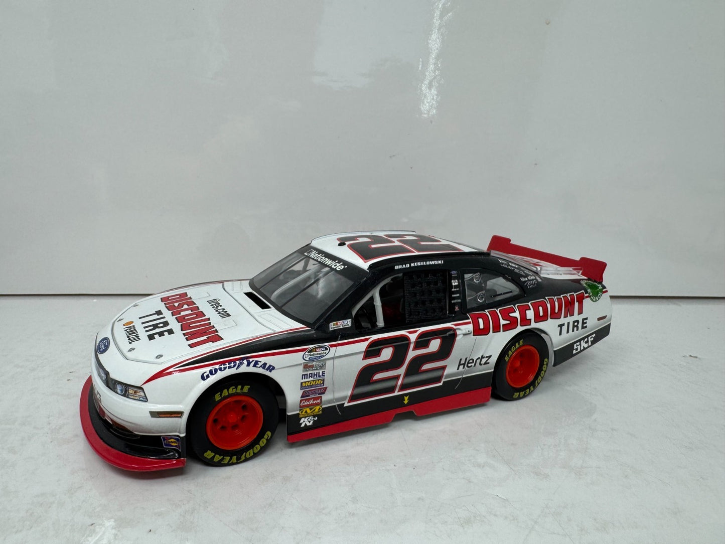 Lionel Nascar #22 Brad Keselowski Discount Tire 2014 Mustang 1:24 Diecast