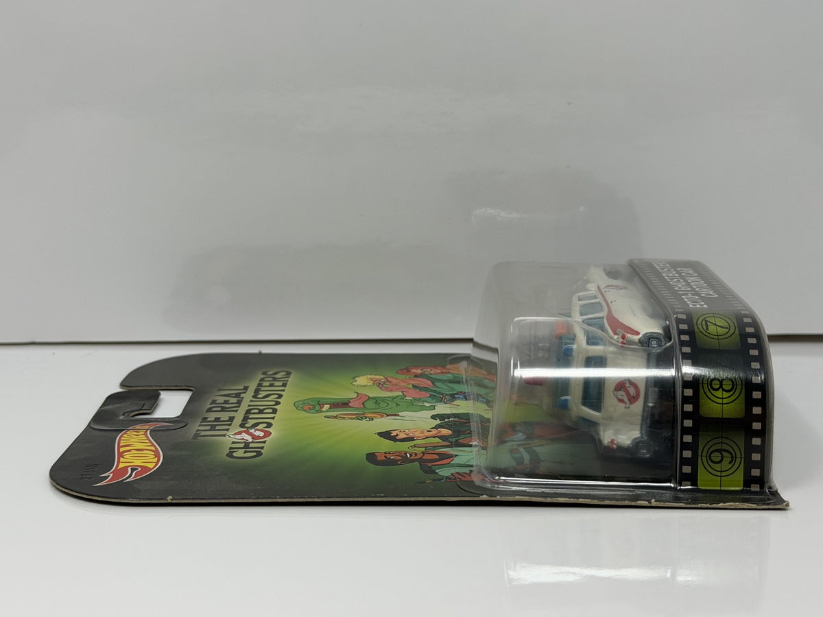 Hot Wheels Retro Entertainment Real Ghostbusters Ecto-1 Cartoon Car 1:64 Diecast