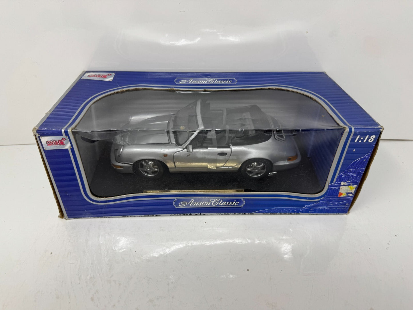 Anson Classic Porsche 911 Carrera 4 Cabriolet 1:18 Diecast