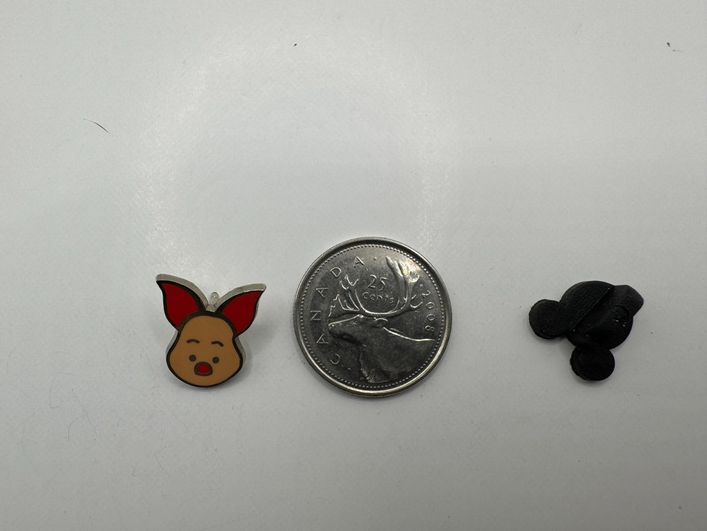 Disney Cute Characters Winnie the Pooh Piglet Face Trading Pin DC1S18