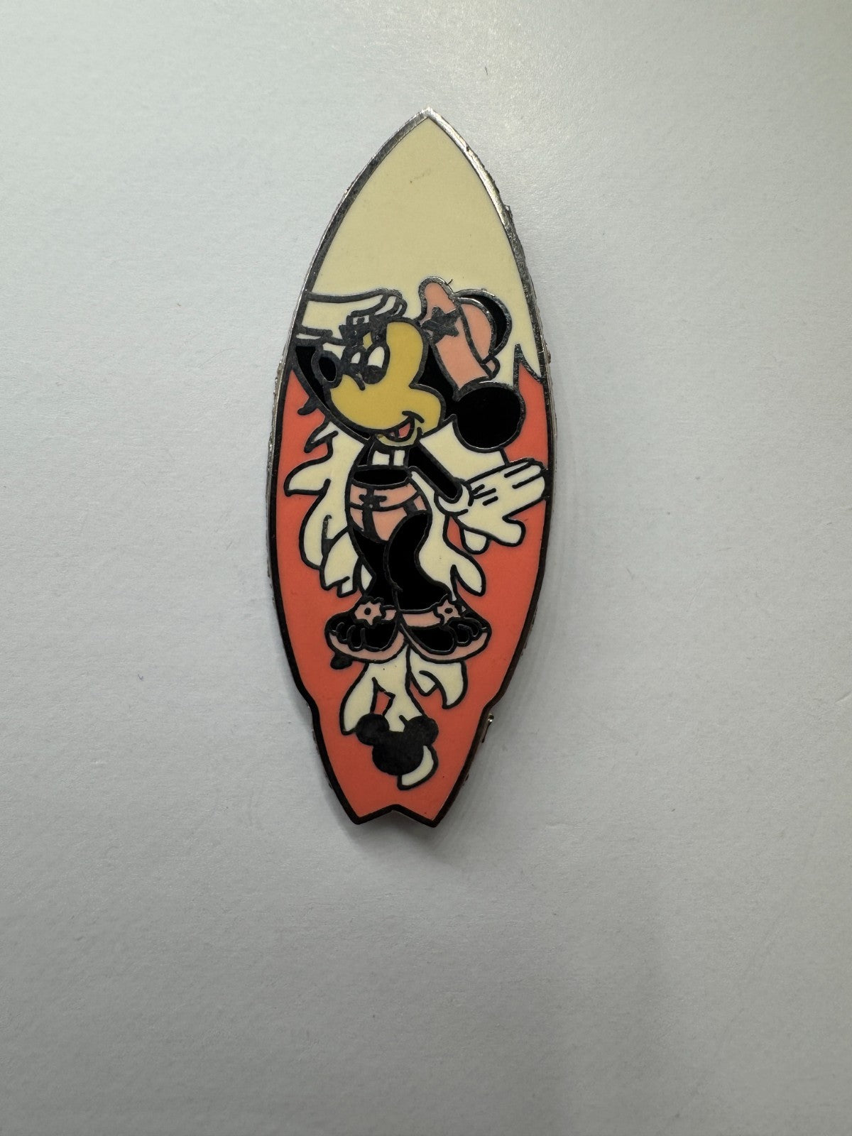 DLR Disney Minnie Mouse Surfboard Cast Lanyard Series Trading Pin DC2S2