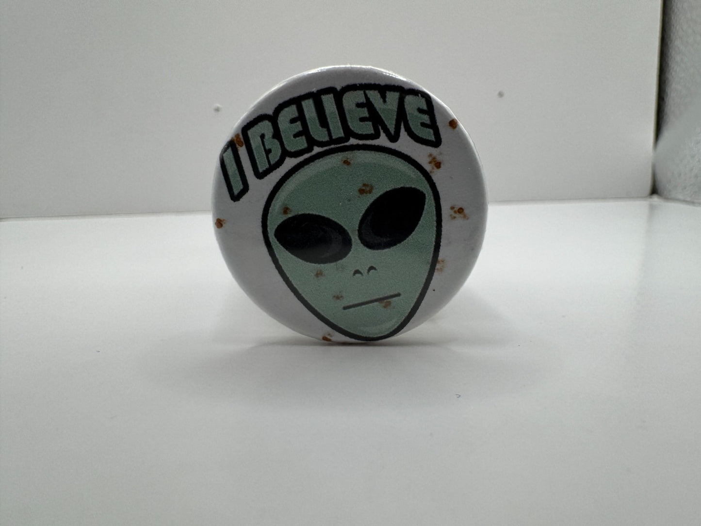 I Believe Alien Pin-back Button UDT1