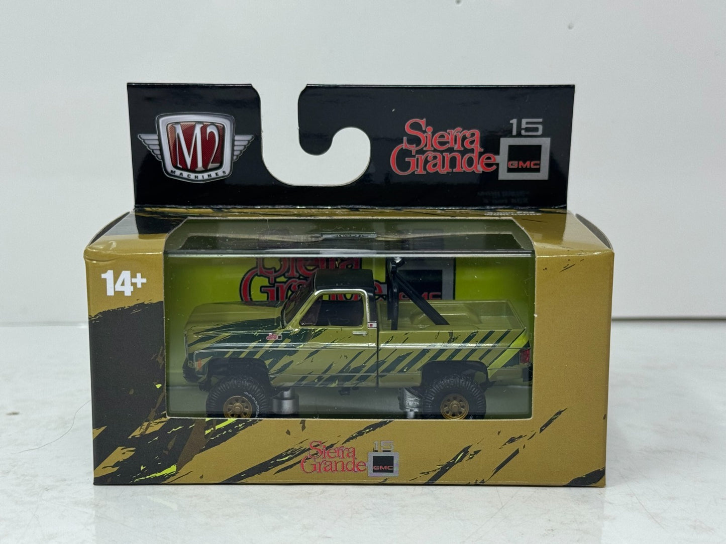 M2 Machines 1976 GMC Sierra Grande 15 4x4 1:64 Diecast