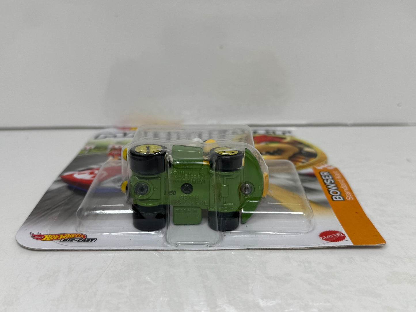 Hot Wheels Mario Kart Bowser Standard Kart 1:64 Diecast