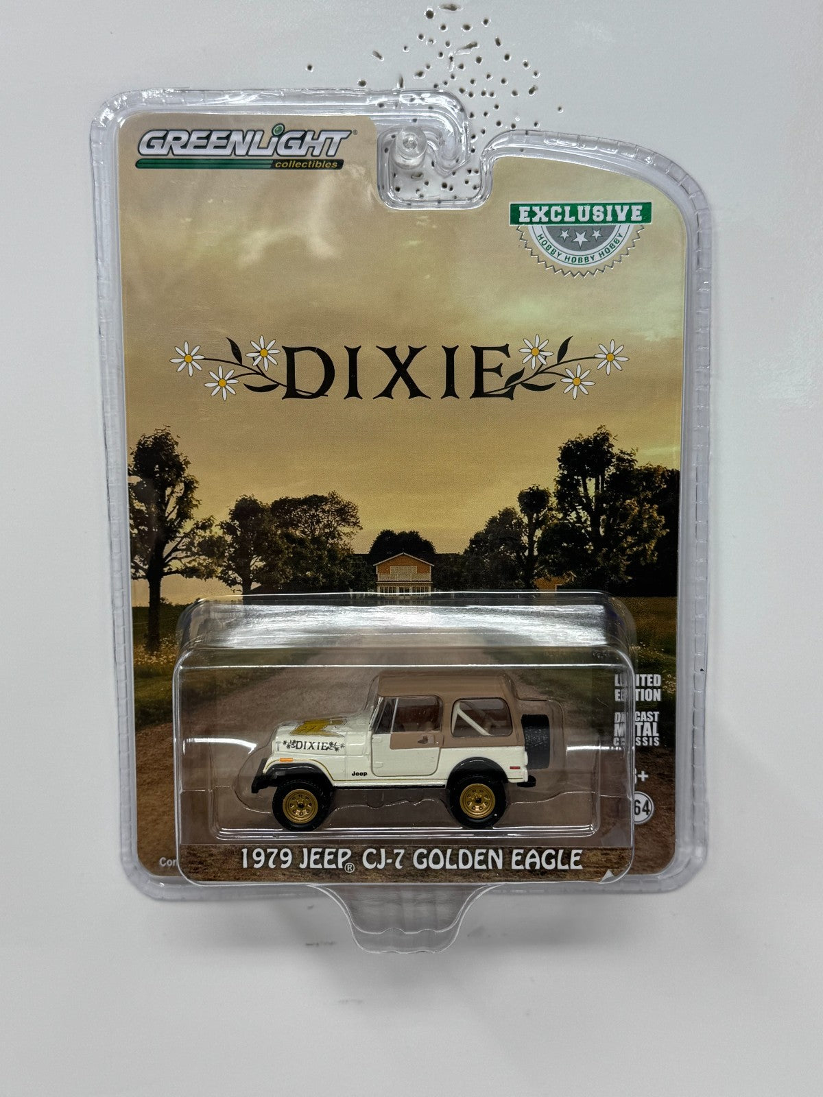 Greenlight Dixie 1979 Jeep CJ-7 Golden Eagle 1:64 Diecast Dukes of Hazzard Daisy