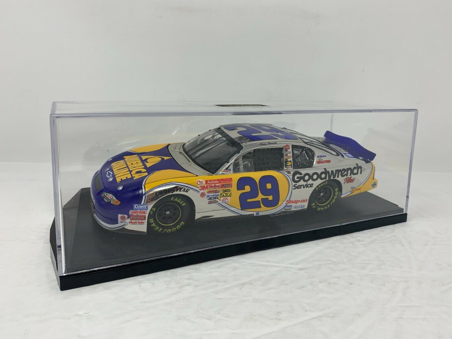 Action Nascar #29 Kevin Harvick GM Goodwrench AOL 2001 Monte Carlo 1:24 Diecast