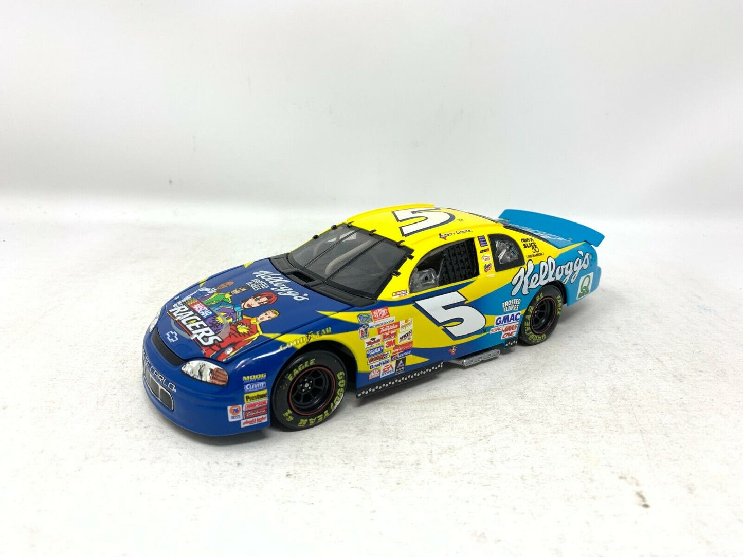 Action Nascar #5 Terry Labonte Kellogg's Nascar Racers Monte Carlo 1:24 Diecast